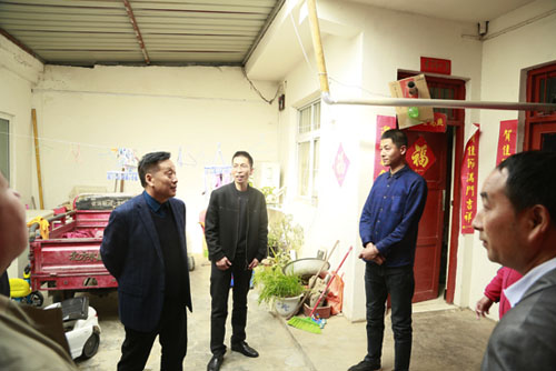 博天堂918党委书记李占明深刻穷困户调研，助力精准扶贫